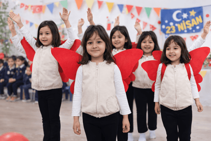 23 Nisan Pelerin Kelebek Kanat Okul Öncesi Çocuk Gösteri Kostümü Bayraklı Keçe - 23 Nisan Hediyelik Okul Öncesi | Aydede Oyunevi